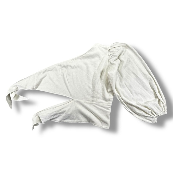 Jen's Pirate Booty Graffiti Bridge One-Shoulder Balloon Sleeve Top Large White - Picture 3 of 7